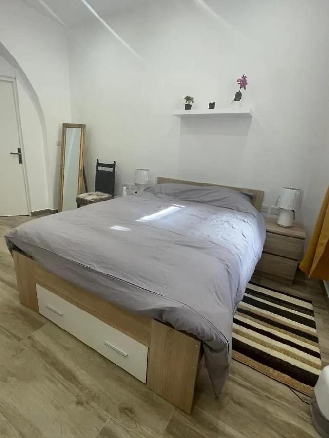 Appartamento New Two Bedroom Flat Kamila On A Dwell Sliema Malta