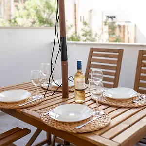  Appartamento Brand New 2 Bed 2 Bath In By The Sea